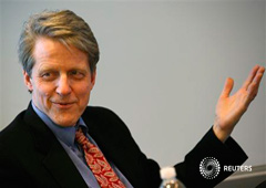 Una foto de archivo de Shiller, profesor de Yale durante una cumbre de Reuters en Nueva York, el 21 de febrero de 2008