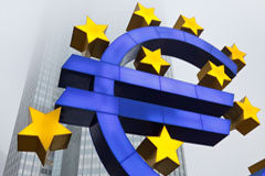 El 1 de julio entran en vigor nuevas normas sobre financiación de riesgo de las PYME por parte de la Comisión Europea Símbolo del euro