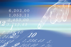 A vueltas con la legalidad del software usado Números y una mano transparente sobre fondo azul.