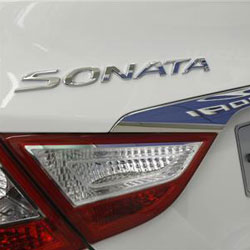 un vehículo Sonata de Hyundai expuesto en Seúl, el 24 de febrero de 2010.