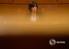 La vicepresidenta del Gobierno, Soraya Sáenz de Santamaría, el 26 de octubre de 2017 en el Senado La vicepresidenta del Gobierno, Soraya Sáenz de Santamaría, el 26 de octubre de 2017 en el Senado