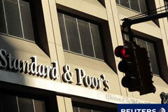 Standard & Poor’s rebaja la nota de Italia un escalón El edificio de Standard and Poor"s en Nueva York el 2 de agosto de 2011