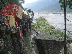 Más de 100 muertos en Taiwán por el tifón y los desprendimientos
