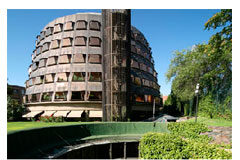 El TC considera que no es arbitrario excluir del complemento de maternidad a las madres que acceden voluntariamente a la jubilación anticipada Tribunal Constitucional