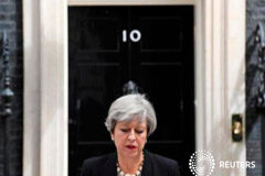 May dice que se desplegarán las fuerzas armadas tras el ataque en Manchester La primera ministra británica, Theresa May, habla fuera de su residencia del 10 de Downing Street en Londres, el 23 de mayo de 2017