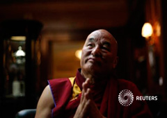 Thubten Wangchen, el monje tibetano que causó fricción entre China y España al presentar una denuncia por derechos humanos en los tribunales españoles, durante una entrevista con Reuters en Madrid, el 11 de febrero de 2014
