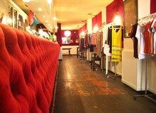 Los vales por devolución de ropa en una tienda no pueden estar sujetos a ninguna condición ni fecha Tienda de Moda (cc. Casas Roger)