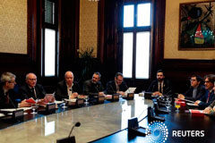 El PDeCAT insta a que los independentistas se centren en formar gobierno El presidente del Parlament, Roger Torrent, en una reunión en Barcelona.