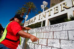 Trump elige a político republicano Priebus como jefe de Gabinete de la Casa Blanca Photo ir al articulo El presidente electo de Estados Unidos, Donald Trump, tomó distancia de su promesa de construir un muro en la frontera con México, al decir que algunas áreas en cambio podrían ser "valladas" y agregar que actuaría para deportar hasta