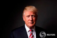 Trump quiere reunirse con el líder norcoreano y renegociar el acuerdo de París Trump posa tras la entrevista con Reuters en su despacho de la Torre Trump, en Nueva York, el 17 de mayo de 2016