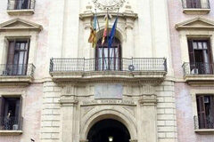 El TSJ de la Comunidad Valenciana anula parcialmente el decreto de plurilingüismo porque discrimina a los alumnos que eligen la enseñanza en castellano Tribunal Suprerior de Justicia Comunidad Valenciana