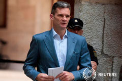 Iñaki Urdangarin ingresa en la prisión abulense de Brieva Iñaki Urdangarin ingresa en la prisión abulense de Brieva Redacción de Reuters 2 MIN. DE LECTURA MADRID (Reuters) - Iñaki Urdangarin, cuñado del Rey de España, ingresó el lunes en la prisión de Brieva, en la provincia de Ávila, para cumplir la condena