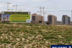 La venta de viviendas repunta en el cuarto trimestre Una zona de construcción de vivienda nueva en las cercanías de Madrid el 3 de marzo de 2011.