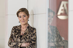 La Abogacía rechaza ante Catalá el Plan del CGPJ sobre cláusulas suelo Victoria Ortega