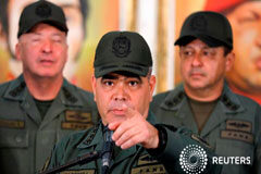 Maduro cierra la frontera venezolana con Antillas holandesas por envío de ayuda El ministro de Defensa de Venezuela, Vladimir Padrino López, durante una conferencia de prensa en Caracas, Venezuela. 19 de febrero de 2018