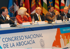 La mesa presidencial durante la inaguración del Congreso