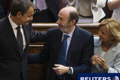 Zapatero ve aceleración del crecimiento en segunda mitad de 2011 España intensificará su ritmo de crecimiento económico en el segundo semestre de este año, apoyado fundamentalmente por la contribución del sector exterior y por el turismo, dijo el martes el presidente del Gobierno, José Luis Rodríguez Zapatero. En la im