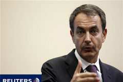Zapatero reitera que no rectificará su política económica Zapatero ofrece una rueda de prensa durante la cumbre de los Objetivos de Desarrollo del Milenio en la sede de la ONU en Nueva York el 20 de septiembre de 2010.