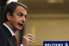 Zapatero anuncia una privatización parcial de AENA y Loterías Zapatero habla en el Congreso de los Diputados en Madrid el 18 de noviembre de 2010.