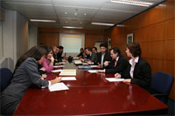 Reunión entre abogados