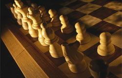 El responsable de desarrollo de negocio en un despacho de abogados Un tablero de ajedrez