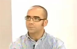 El mal trago de un despido Javier Pagán hablando en televisión.