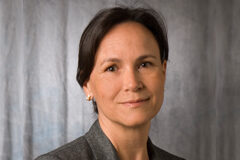 “Las grandes oportunidades se concentran en la mejora e innovación de la eficiencia operativa del servicio jurídico” MARÍA JOSÉ ESTEBAN FERRER, RESPONSABLE DEL ESTUDIO ‘LA VOZ DEL CLIENTE EN LOS DESPACHOS DE ABOGADOS’