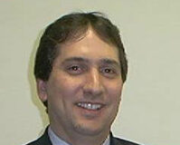 “Hay que saber «escuchar» al cliente y conocerle en profundidad” Hay que saber 'escuchar' al cliente y conocerle en profundidad