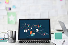 Conexiones y networking para hacerse un hueco entre los abogados especializados en determinados campos del derecho Portatil