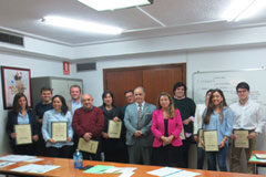 La Asociación Española de Abogados Urbanistas organiza la XXº Edición del Curso de Urbanismo En la imagen algunos alumnos de la ultima edición junto con el Presidente de la Asociación Jose María García Gutiérrez en el centro