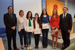Lydia Brown Tirapu gana el III Premio Clarín de Noticias Jurídicas Breves De izquierda a derecha, José Francisco Alenza, Amalia Iraburu, Lydia A. Brown, Cecilia Zumelaga, Iris Torres, Inés Nuñez y Javier Casalí