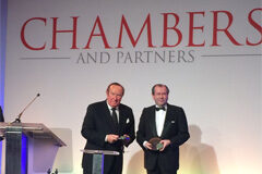 Chambers premia a Garrigues en sus galardones europeos Imagen del acto