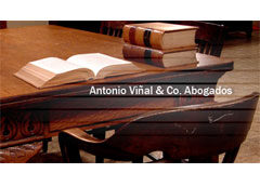 Acuerdo de colaboración profesional Antonio Viñal & Co Abogados y J. Herrero Sabat Abogados Fuente: Antonio Vidal Abogados