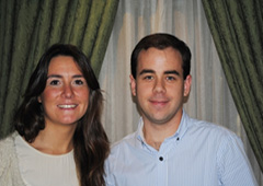 En la imagen los alumnos becados: Lucía Amor Martínez y José Luis Arenas García