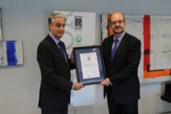 La Mutualidad de Procuradores recibe la certificación de Calidad ISO 9001 Ángel Ramón Fabregat, Presidente de la Mutualidad de Procuradores (izqda.) y Manuel Romero, Director de Certificación de AENOR