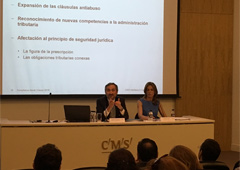 Antonio Montero y Cristina Coto en un momento de la ponencia