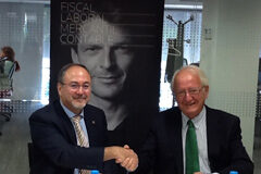 Thomson Reuters Aranzadi y la Asociación Profesional de Expertos Contables y Tributarios (AECE) firman un acuerdo de colaboración Juan Carlos Berrocal Rangel y Javier Moscoso del Prado