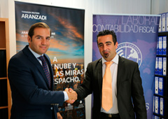 De izda. a dcha.: Francisco Javier y Jorge Carlos Alonso De izda. a dcha.: Francisco Javier y Jorge Carlos Alonso