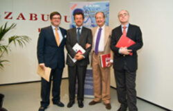 Elzaburu instaura “el desayuno de los viernes” como escenario para sus sesiones técnicas Elzaburu instaura “el desayuno de los viernes” como escenario para sus sesiones técnicas