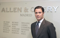 Allen & Overy promociona a Enrique López de Ceballos como Counsel del área Fiscal Enrique López de Ceballos