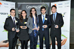 Esade Derecho gana los premios de mejor Equipo de Debate y mejor Orador de EspañaV Torneo Pasarela Imagen de los ganadores