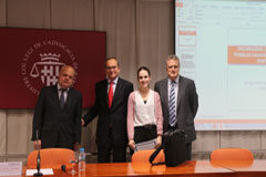 El Foro Español de Laboralistas (Forelab) premia a los jóvenes abogados más brillantes De Izquierda a derecha: Miquel Falguera i Baró, Rafael Giménez-Arnau, la premiada Aitana López Hernández y Ignacio García-Perrote