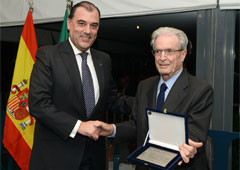 José Antonio Silva Sousa y Antonio Garrigues en la entrega del premio