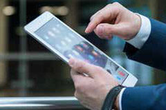 La brecha digital en los procesos selectivos de personal. Cuando las oposiciones entierran la tecnología Ipad