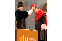 Javier Cremades recibe el Doctorado Honoris Causa con una conferencia sobre “El derecho a decidir y la unidad jurídica de España” Jvier Cremades Doctor Honoris Causa