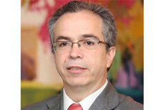 El abogado de Hispajuris Javier López García de la Serrana, director del VII Curso de Derecho Bancario de la Fundación de Estudios y Practicas Jurídicas de Granada Javier López García de la Serrana