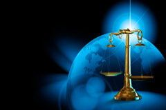 Justicia universal: delito de genocidio Bola del mundo e imagen de la justicia