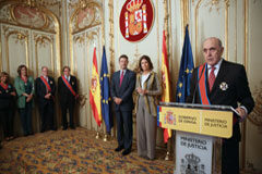 Luis Enrique de la Villa, reconocido con la Gran Cruz de San Raimundo de Peñafort Luis Enrique de la Villa, reconocido con la Gran Cruz de San Raimundo de Peñafort