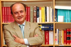 9 de cada 10 abogados valencianos están muy preocupados por la Crisis Económica y por las nuevas normas que regularán la profesión Mariano Durán