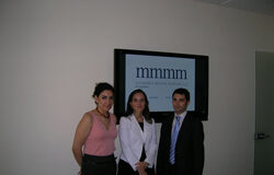 Ana Gómez, socia responsable del área laboral: “La Reforma es una apuesta efectiva a medio-largo plazo para frenar el desempleo» De izda. a dcha: Isabel Herrezuelo, Ana Gómez y Javier Echeburúa